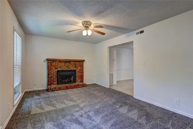 Foto del edificio - 164 Windermere Cir