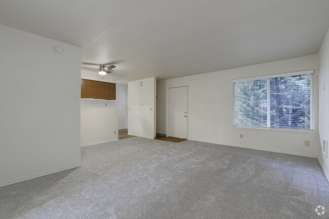 2BR, 1BA - 726SF Living Room - Raleigh Firs