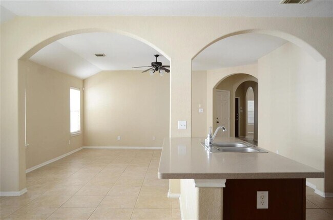 Foto del edificio - 26635 Glenrock Hills Dr