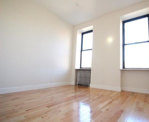 Primary Photo - 638 11th Ave