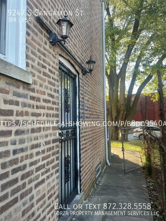 Building Photo - 9247 S Sangamon St