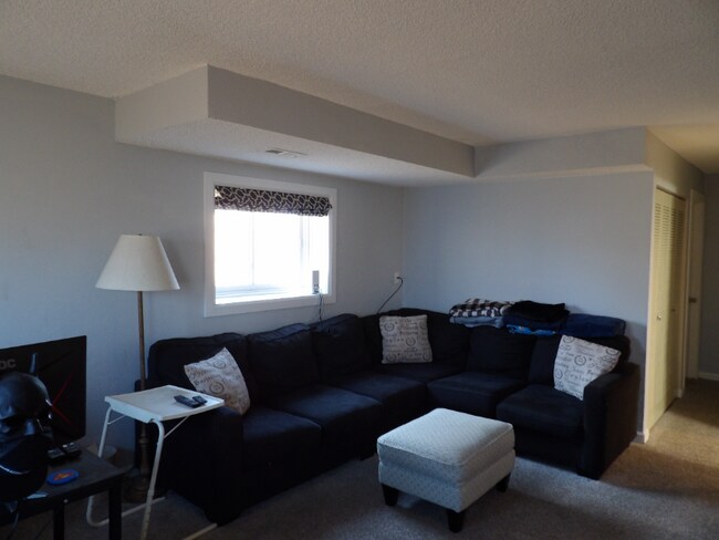 Building Photo - 4250 Halstead Cir