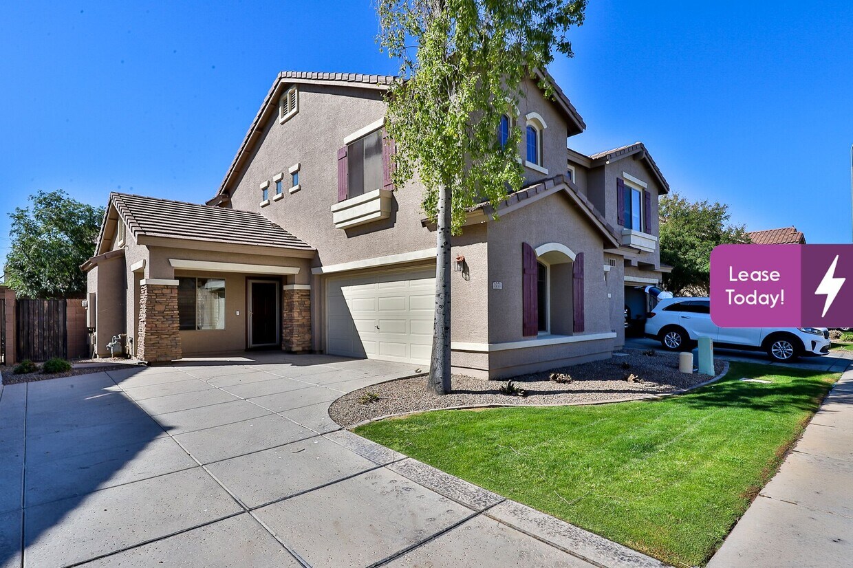 Primary Photo - 1071 E Redwood Dr