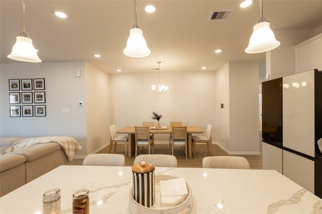 Building Photo - 32422 Clouser Crawdad Ct