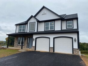 Building Photo - 1017 Antonio Dr