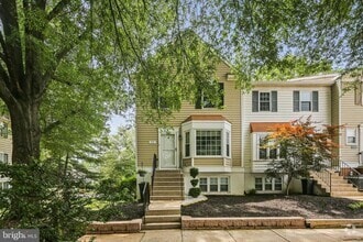 Building Photo - 1531 Marlborough Ct
