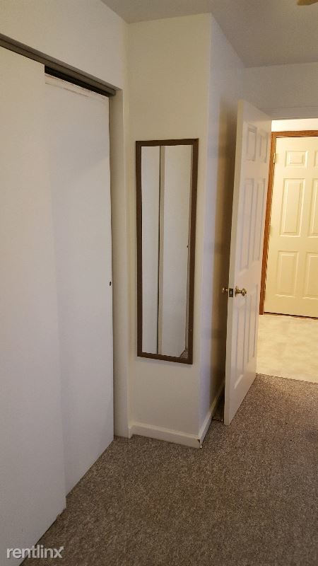 Foto del edificio - 1384 Pondview Ave