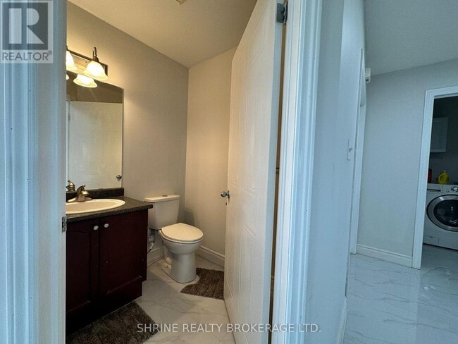 Building Photo - 2480 Meadowgate Blvd
