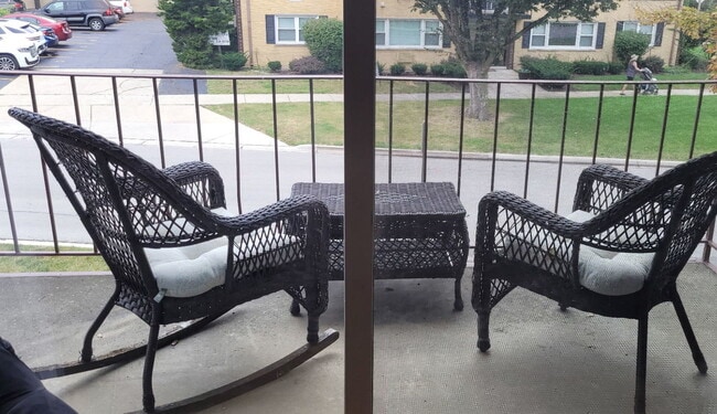 Building Photo - 105 Arlington Ave