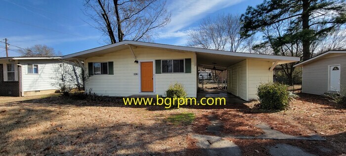 Foto principal - 3 BD, 1 BA, home in North Little Rock.