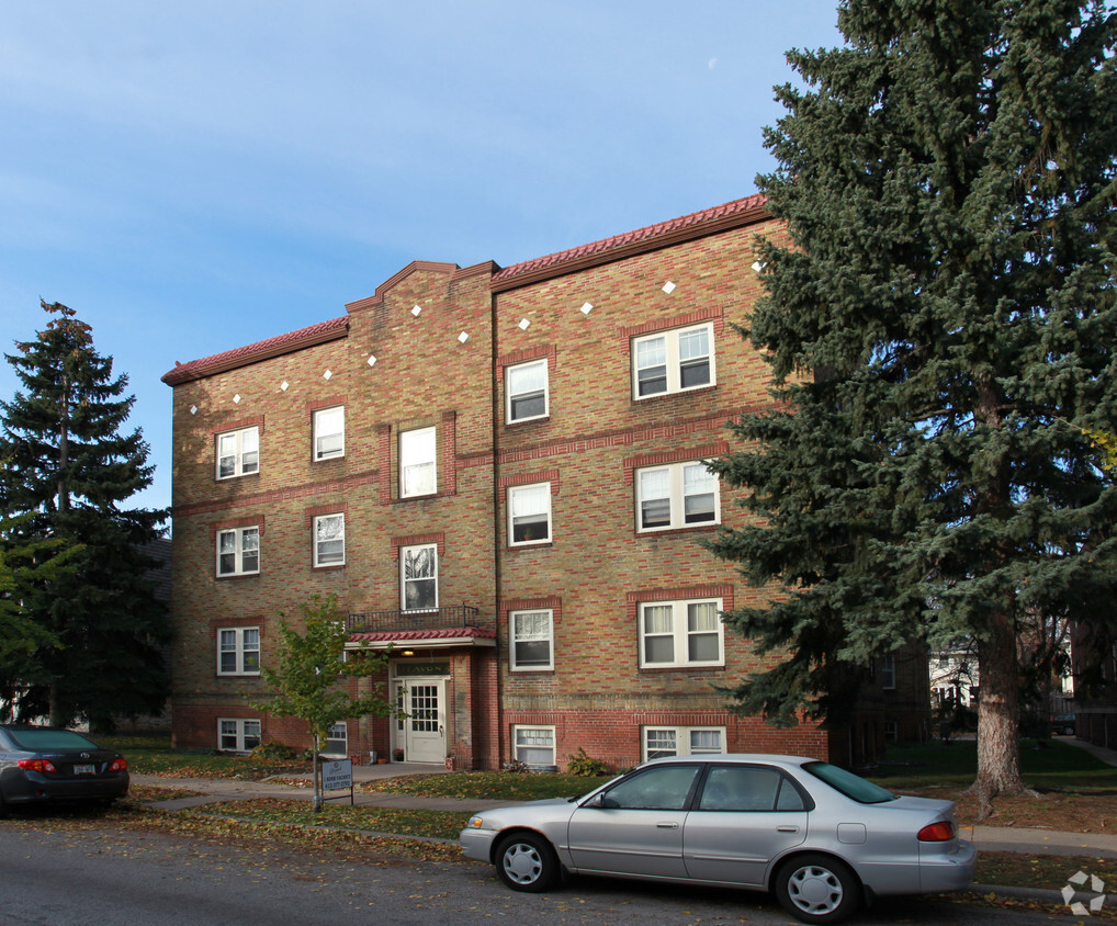 Building Photo - Avon Apartments