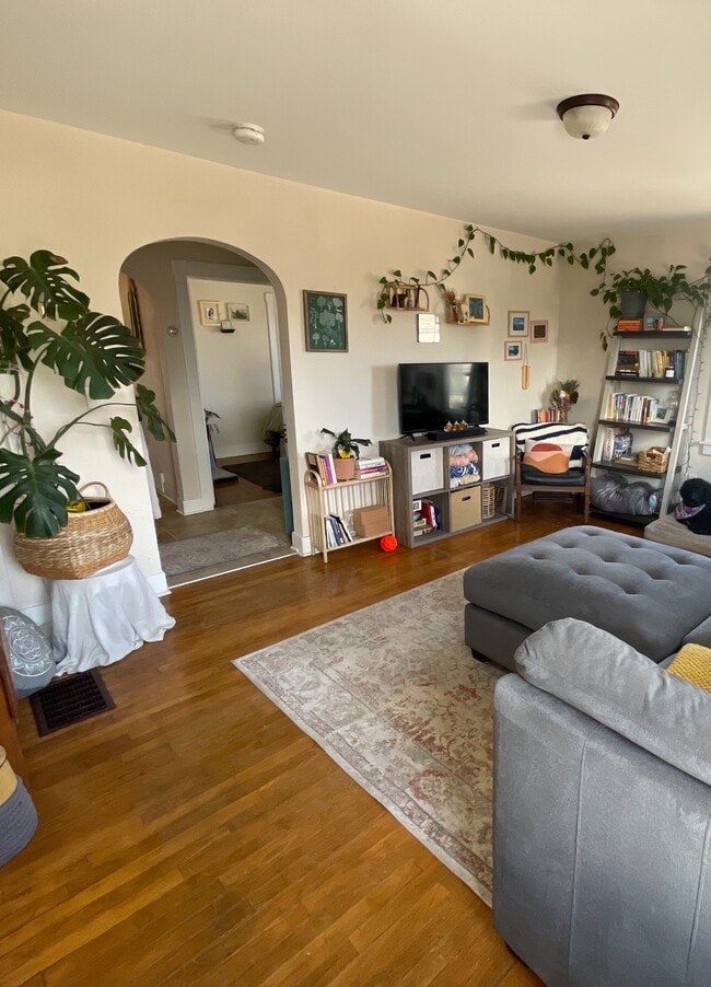 245-249 North Ave - 245-249 North Ave Apartment