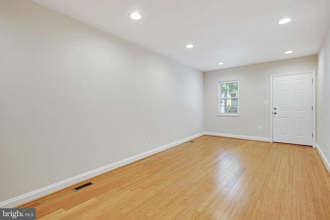Building Photo - 1516 Byrd St