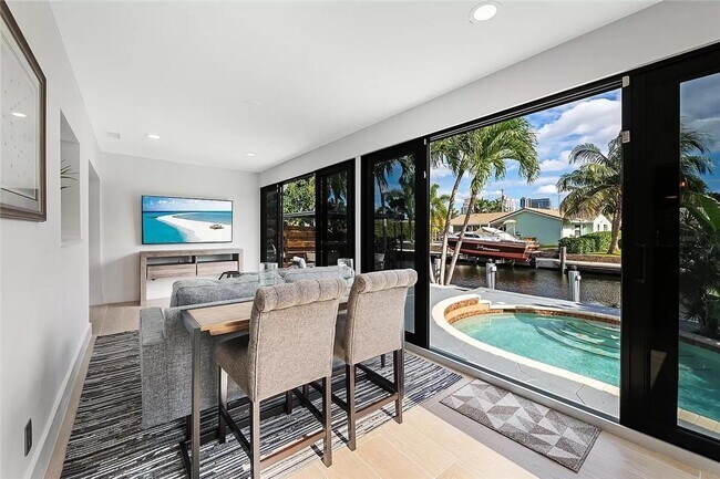 Foto del edificio - 530 SW 11th Ave