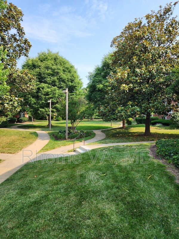 Photo - 1801 Queens Ln Apartment