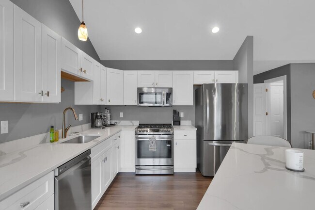 Foto del edificio - 7082 Huron St
