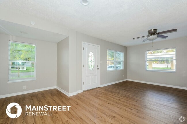 Building Photo - 2804 W Nassau St