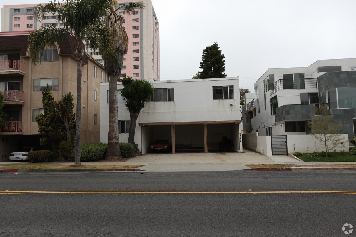 Primary Photo - 1125 6th St