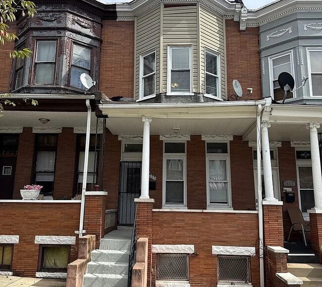 Building Photo - 1625 Appleton St