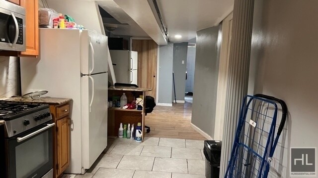 Building Photo - LARGE ROOM FOR RENT BROOKLYN AVENUE/ PRIME...