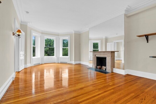 Foto del edificio - 321 Commonwealth Ave