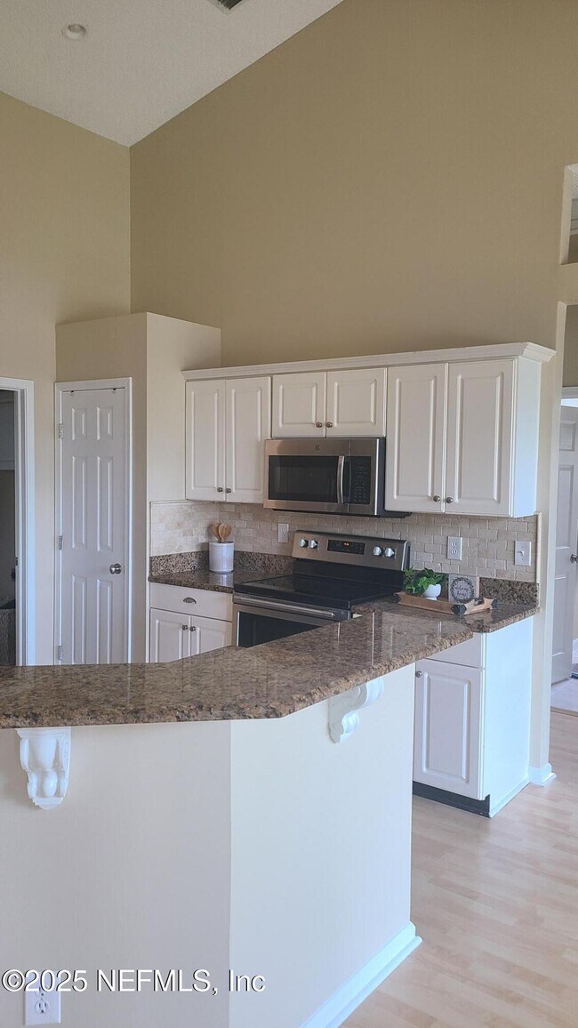 Foto del edificio - 1808 Shady Grove Ln
