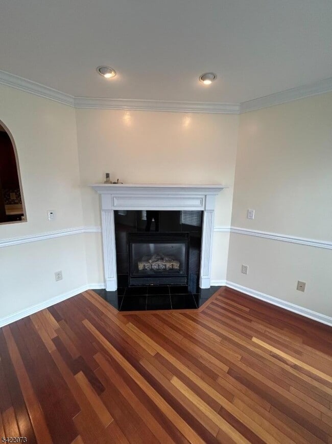 Building Photo - 91 Roseland Ave