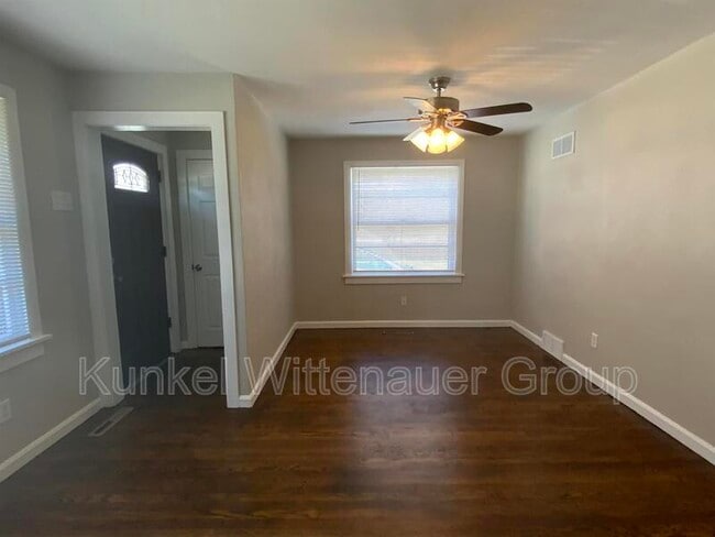 Building Photo - 814 N 17th St