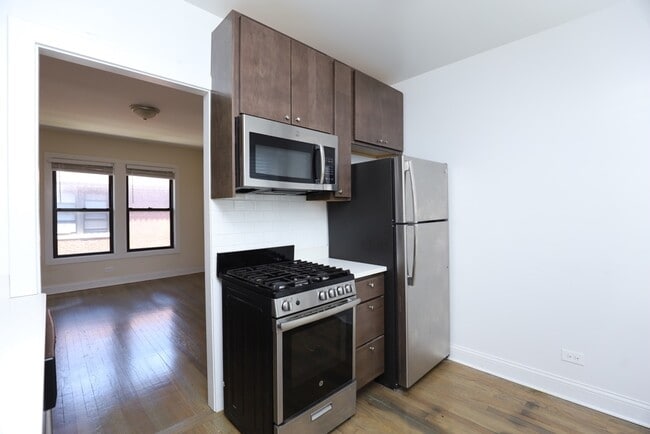 Building Photo - 2639 N Spaulding Ave