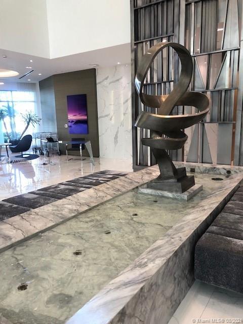 Foto del edificio - 17111 Biscayne Blvd
