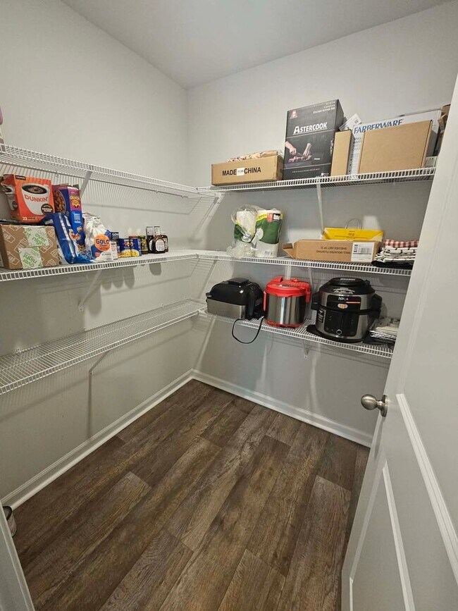 Foto del edificio - Newer 4 Bedroom Home In Stella NC