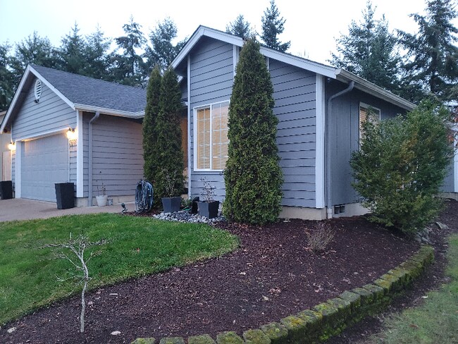 Foto del edificio - 5617 SW Windflower Dr