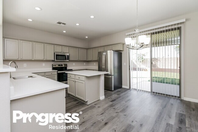 Foto del edificio - 40994 N Vine Ave