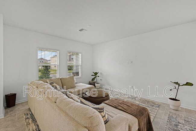 Building Photo - 4135 Pino St