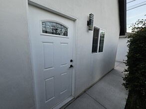 Building Photo - 225 Harding Ave