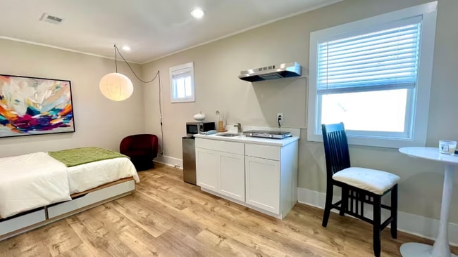 Foto del edificio - 906 Metropolitan Pkwy SW