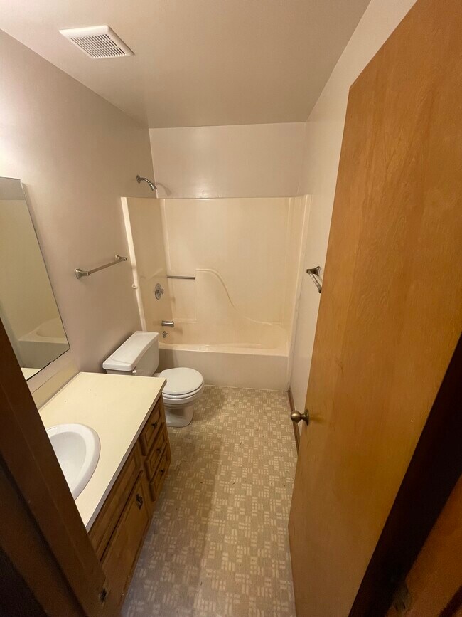 Foto del edificio - 1612 Bradford Ct