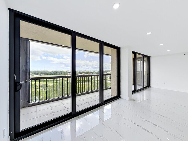 Building Photo - 2480 Presidential Way