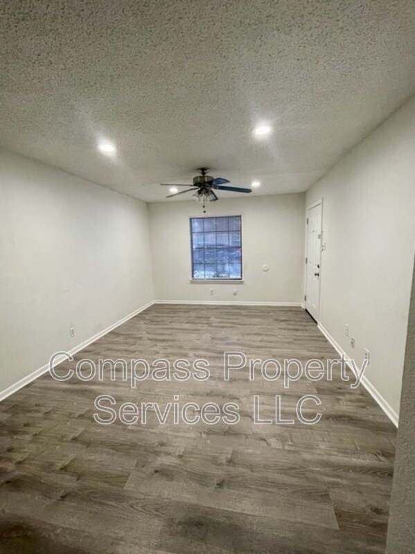 Foto del edificio - 3019B McFerrin Ave