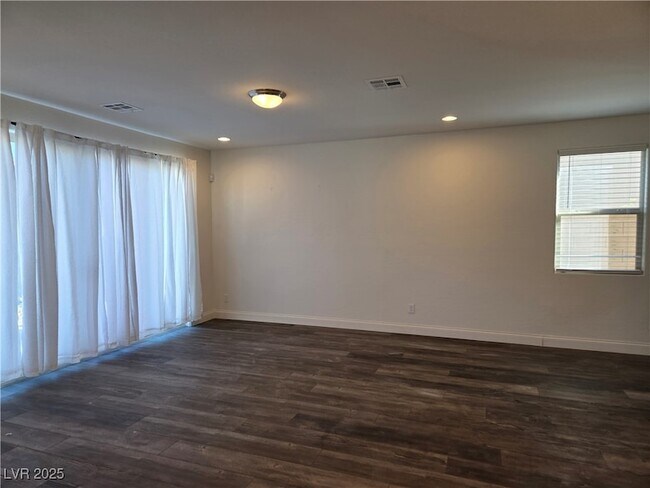 Foto del edificio - 876 Cirrus Cloud Ave