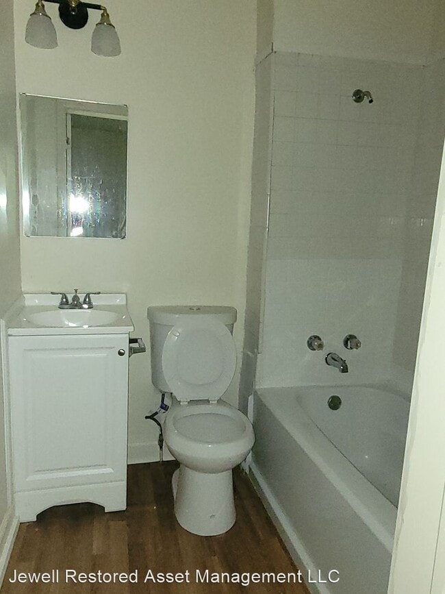Building Photo - 3 br, 1 bath House - 2332 Garden Dr