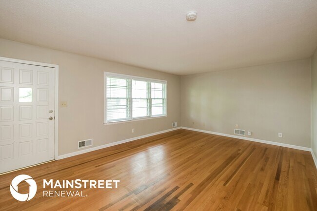 Foto del edificio - 3403 E 106th Terrace