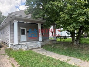 Building Photo - 872 Lincoln Ave