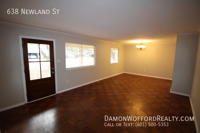 Foto del edificio - 638 Newland St