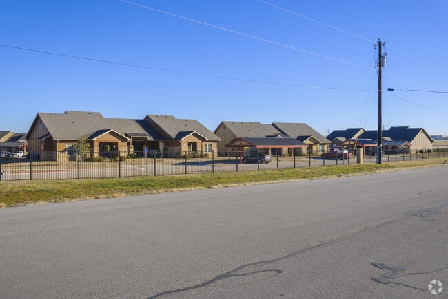 Building Photo - SilverLeaf Apartments at Gun Barrel City