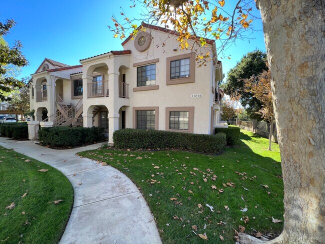 Building Photo - 13034 Wimberly Sq
