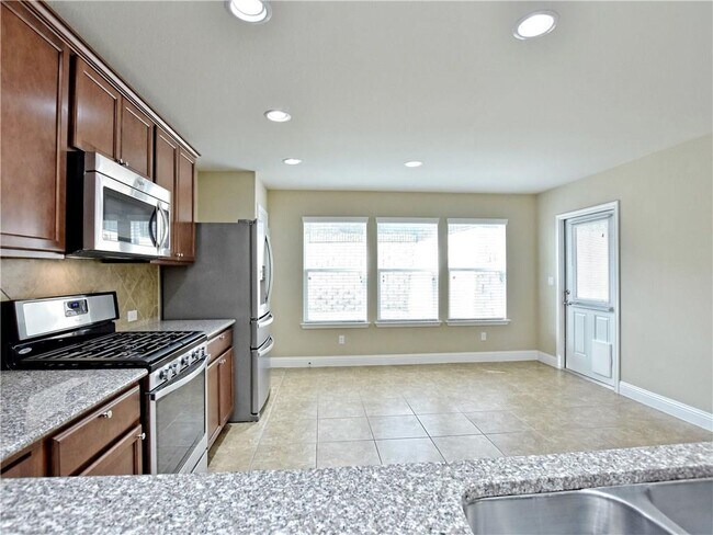 Foto del edificio - 832 Salado Creek Ln