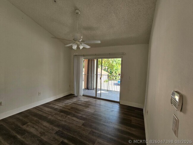 Foto del edificio - 12148 St.Andrews Pl