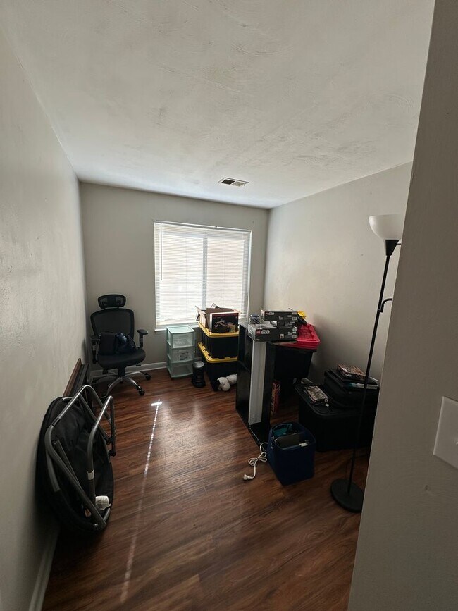 Foto del edificio - UT - 1205-D (New)