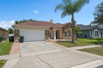 13821 Amberleigh Rd